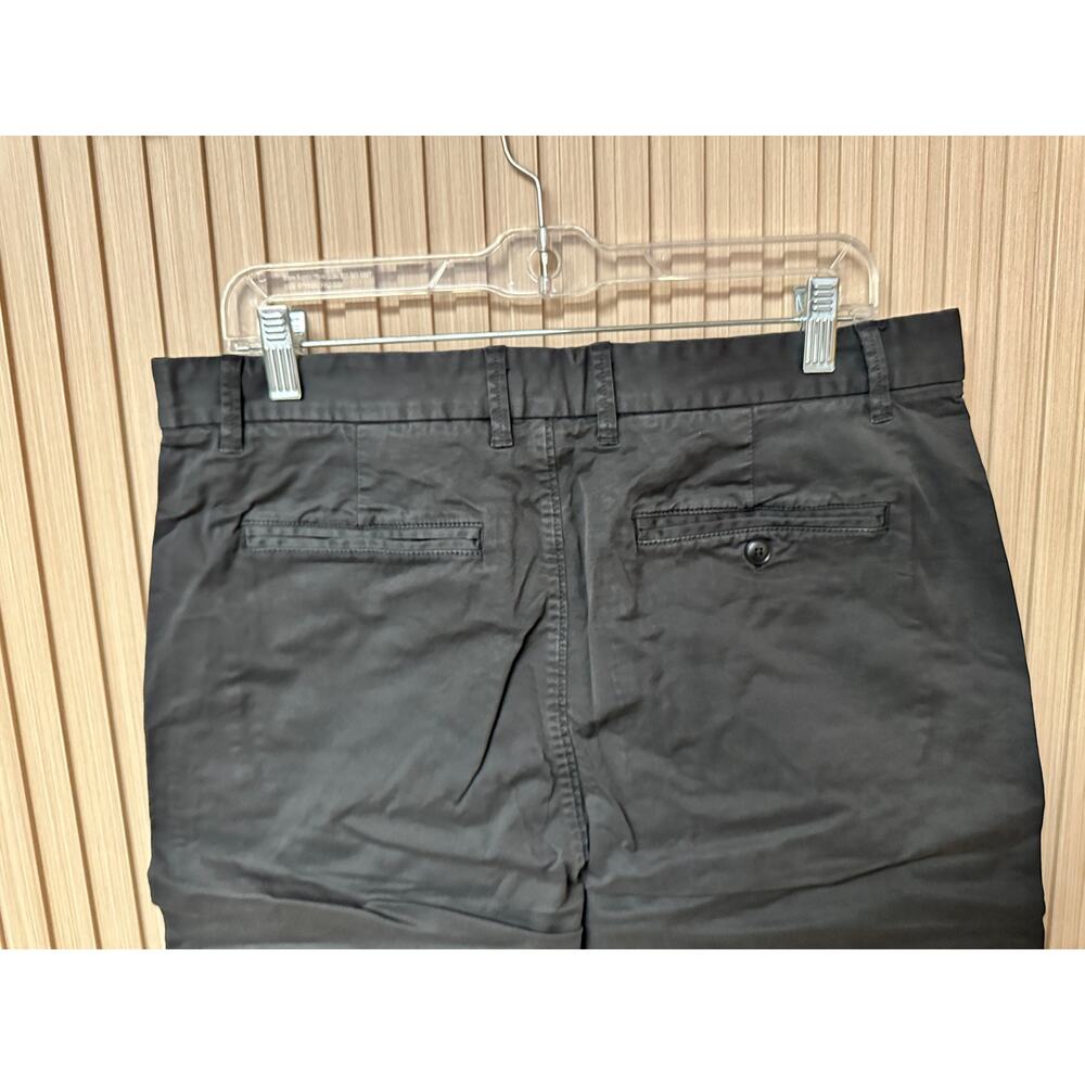 Everlane The 9" Slim-Fit Performance Chino Short Mens Sz 33 - Picture 4 of 9